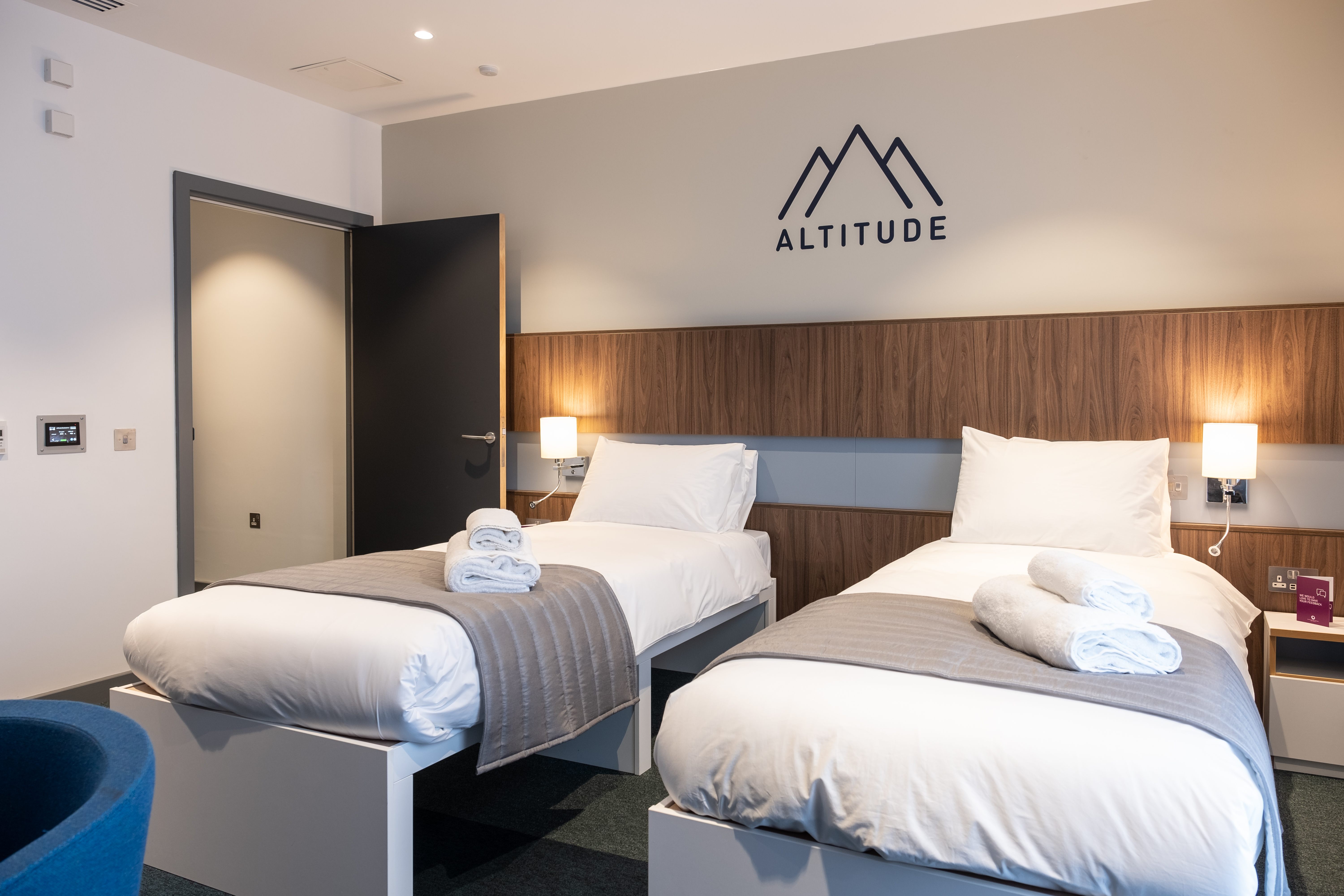 Quarto em altitude.